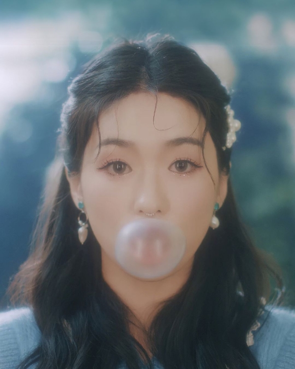 '이상한 나라로의 초대' 뷰티플노이즈 찬주, AKMU(악뮤) 이찬혁 지원사격 앨범 'WONDERLAND' 발매