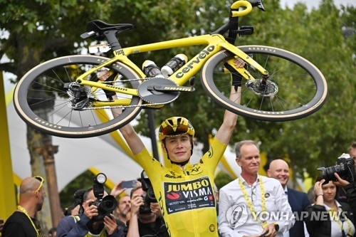 사진: 투르 드 프랑스 2023 우승자 요나스 빙에고르/ Tour de France Pool via 로이터=연합뉴스
