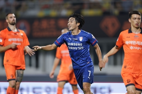 사진: 수원의 고승범/ 한국프로축구연맹 제공