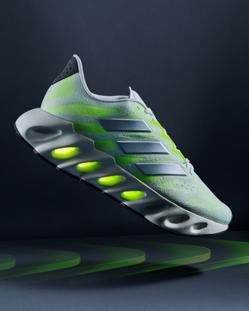 아디다스, 러닝화 신제품 ‘스위치 포워드’ 컬렉션 출시