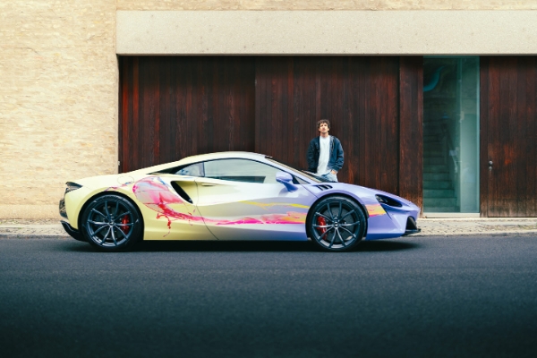 맥라렌 아투라, 독일 아티스트 세빈 파커와 협업...슈퍼카 탄생