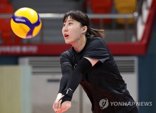 사진: 훈련하는 박정아/ 연합뉴스