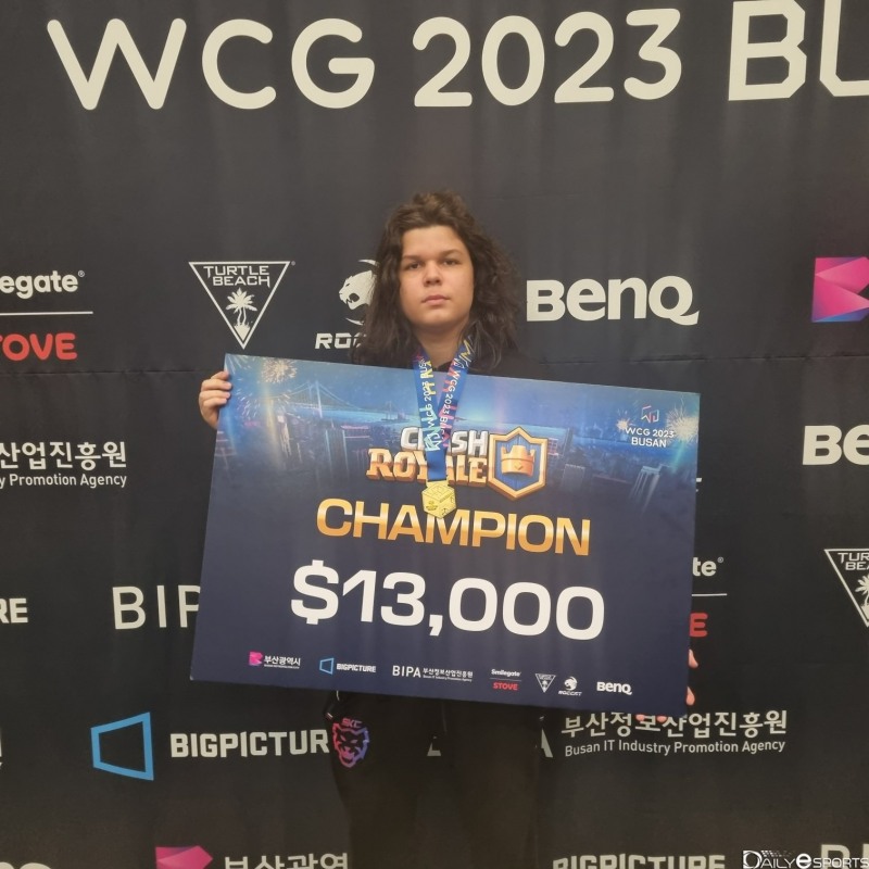 WCG 클래시 로얄 우승자 '루카스' "아시아서 열린 대회 특별...내년에도 또 오고 싶다"
