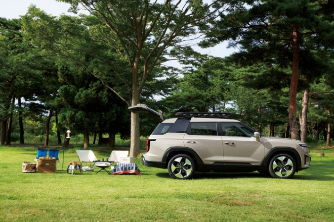 KG모빌리티 토레스 EVX 캠핑 측면컷 / 사진=KG모빌리티 제공