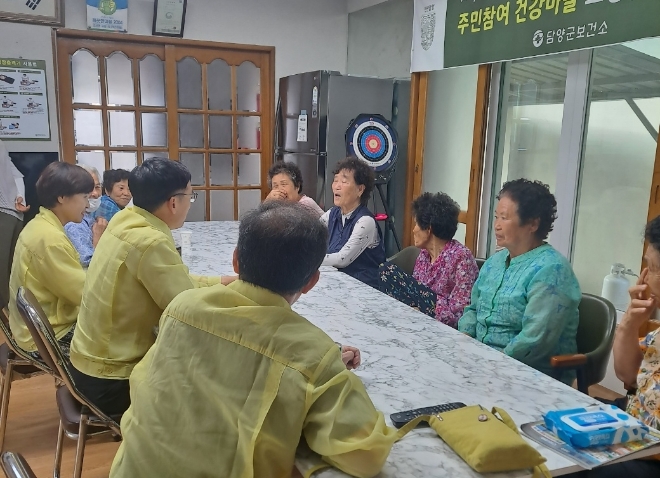 무더위쉼터 방문 / 사진=담양군 제공