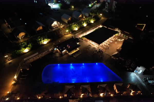 가평빠지 '크리스월드 수상레저' 휴가철 무료 수영장 15일까지 연장