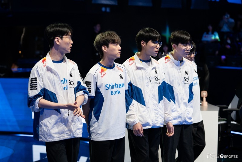 LCK 서머 PO 남은 한 장, 정규시즌 최종일에 가려진다