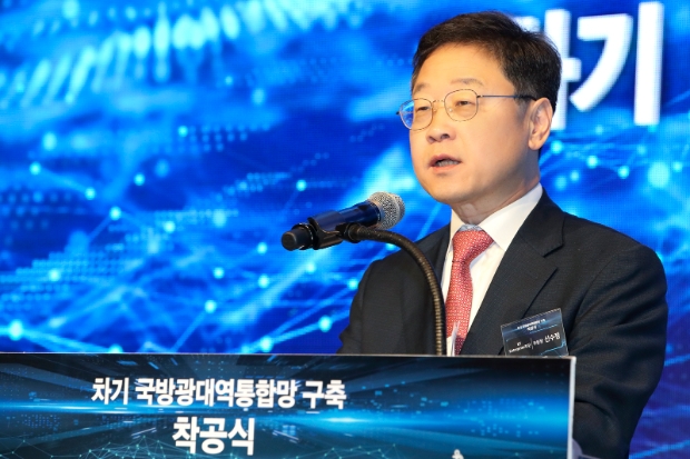 KT가 차기 국방광대역통합망 구축 민간투자 사업을 본격적으로 시작했다고 10일 밝혔다.