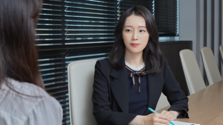 휴가철 해외여행 중, 나도 모르게 마약에 손을 댔다면?