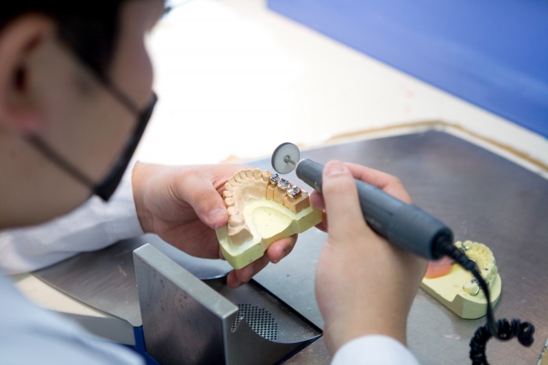 김천대, 경상북도 내 유일 ‘치기공학과’ 운영