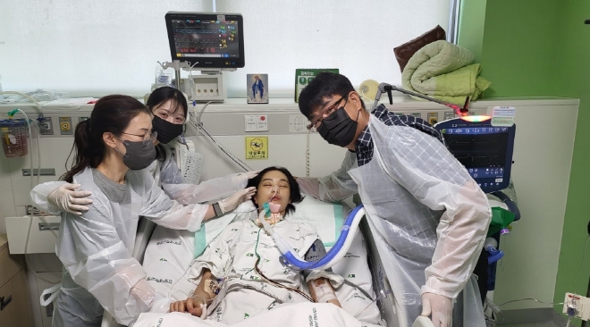 뇌사 상태에 빠진 이지현 씨.
