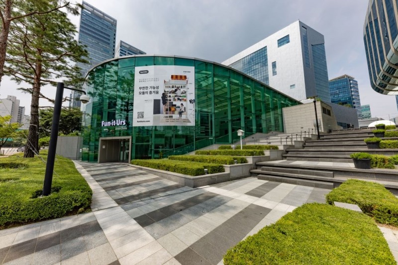 펀잇쳐스(Fun-it-Urs) 쇼룸 액션스투디오 이전 오픈