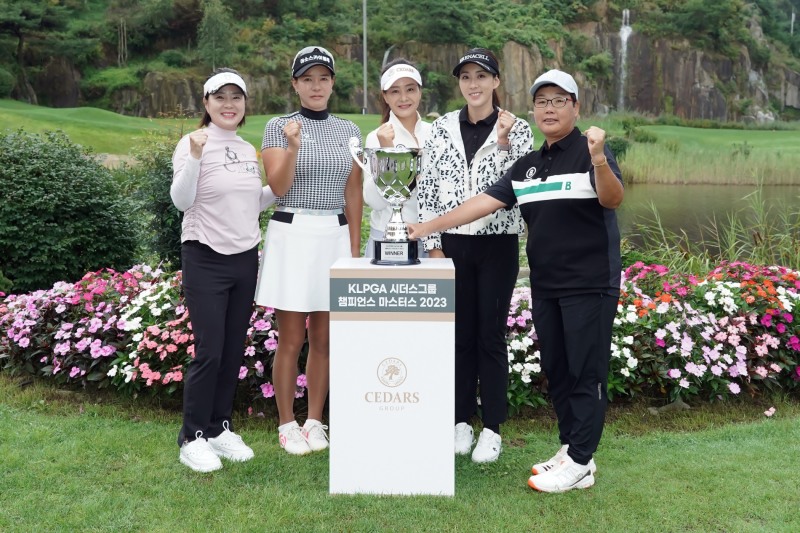 왼쪽부터 정일미, 김선미, 구민지, 홍진주, 이오순