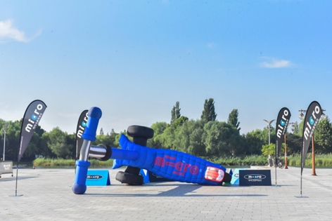 마이크로 킥보드, 상암 월드컵 공원 평화광장에 6m 길이 대형 킥보드벌룬 선보여