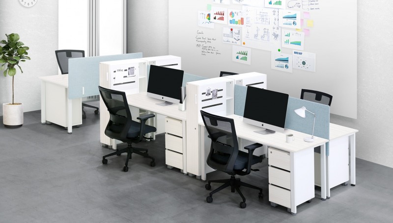 심플즈, ‘i3책상 시리즈’ 라인업 강화…신규 하드웨어 출시