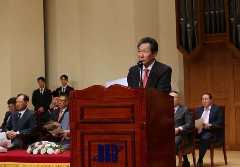 격려사를 하고 있는 학교법인 장호성 이사장 (사진제공=단국대)