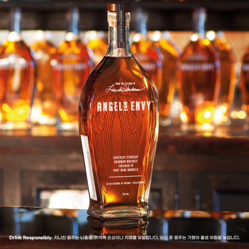 프리미엄 버번 위스키 ‘엔젤스 엔비(ANGEL’S ENVY)’ / 바카디코리아 제공