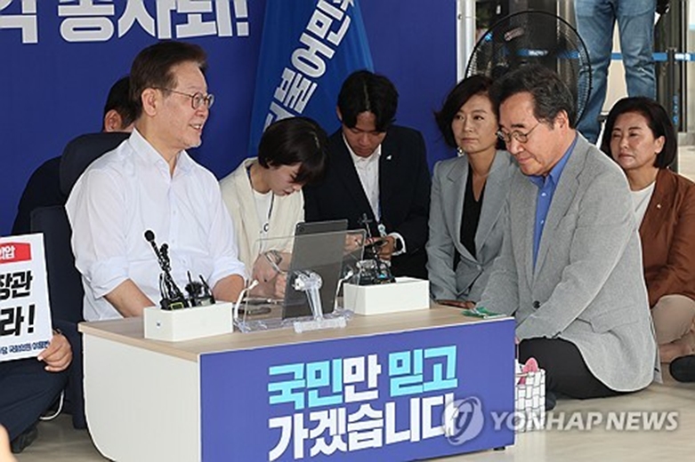 이낙연, 이재명 대표 단식 농성 천막 방문(연합=사진제공)
