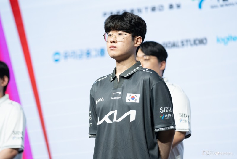 알고도 못 막는 구도 만든 '제우스'의 디테일