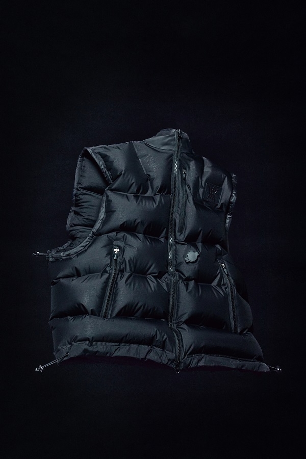 어뉴골프, 공기 주입해 입는 ‘에어 다운 베스트’ 출시