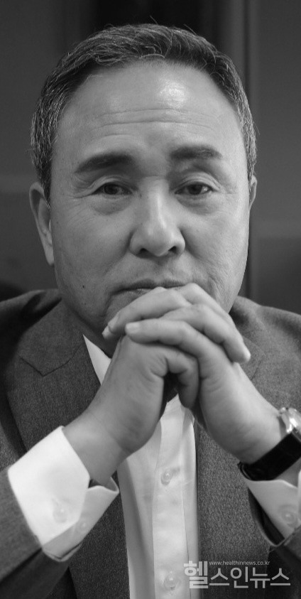 강신욱단국대학교명예교수