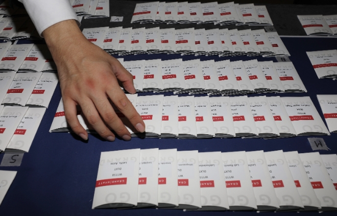 HWPL 9·18 평화만국회의 제9주년 기념식 입국 인사들의 숙박을 위해 준비된 객실 키카드. (사진 = HWPL 제공)