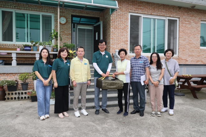 추석맞이 독립유공자 유족위문 / 사진=장흥군 제공