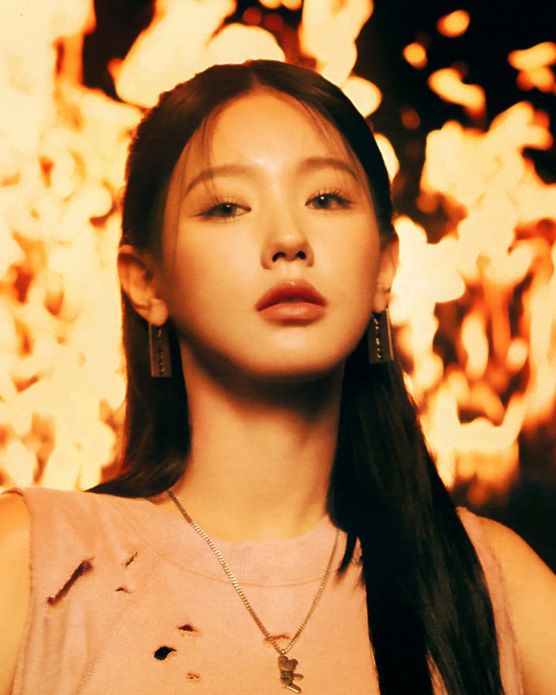 (여자)아이들 미연, 美 EP 앨범 'HEAT' 개인 콘셉트 포토 오픈…‘신비로운 비주얼’