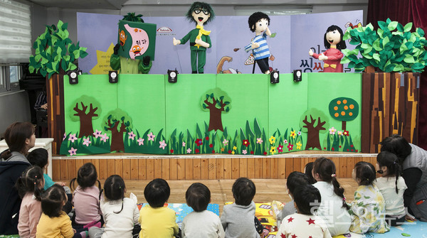 한국다케다제약건강동화발간기념동화구연행사