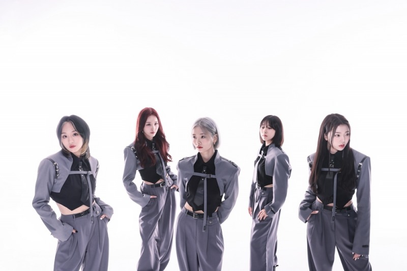 퀸즈아이, 10월 컴백 확정…180도 변신 예고