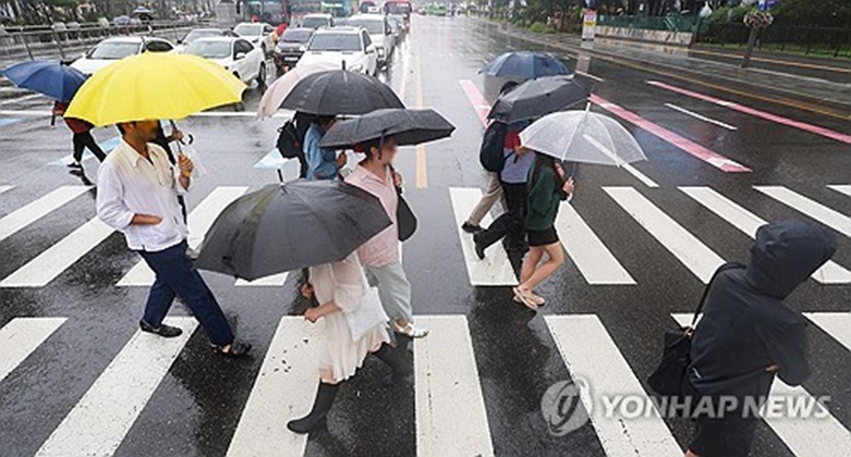 비내리는서울(사진=연합)
