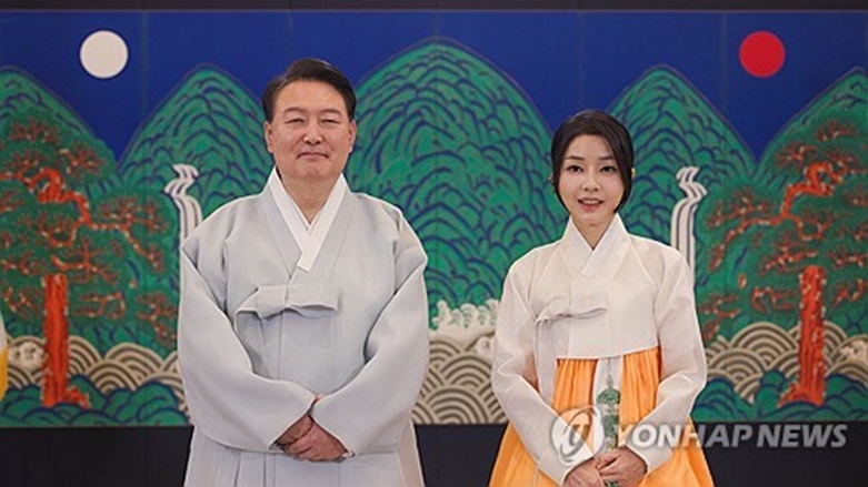 윤 대통령 내외, 추석 연휴 첫날 대국민 영상 메시지(사진=대통령실제공)