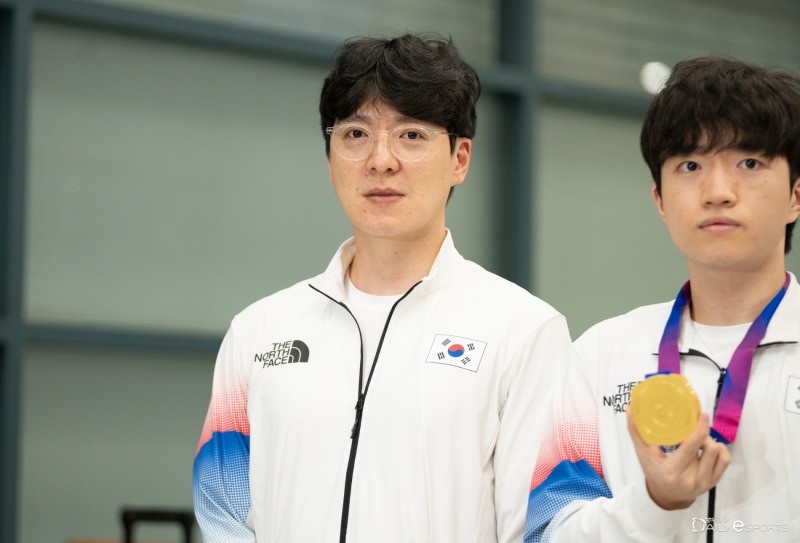 사퇴 의사부터 금메달까지…해피 엔딩 맞은 김정균 감독의 AG