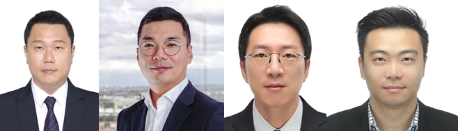 한화솔루션은 25명을 신임 임원으로 승진 시키는 정기 임원 인사를 단행한다고 4일 밝혔다. 이번 임원 인사에서 1980년대생 4명이 포함되는 등 인재 발탁을 통한 세대 교체도 활발하게 이뤄지는 모습이다. 사진은 한화솔루션 정기임원 인사에서 발탁된 1980년대생 신임 임원의 모습. (왼쪽부터) 큐셀부문 김규철 프로, 김지현 프로, 케미칼 부문 류현철 프로, 전략 부문 박수경 프로. (사진 = 한화솔루션 제공)