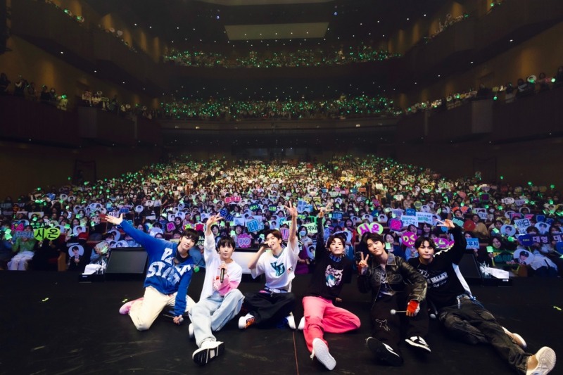 “日 프리 데뷔 투어 시작부터 터졌다” NCT NEW TEAM, 도쿄 4회 공연으로 8천 관객 동원