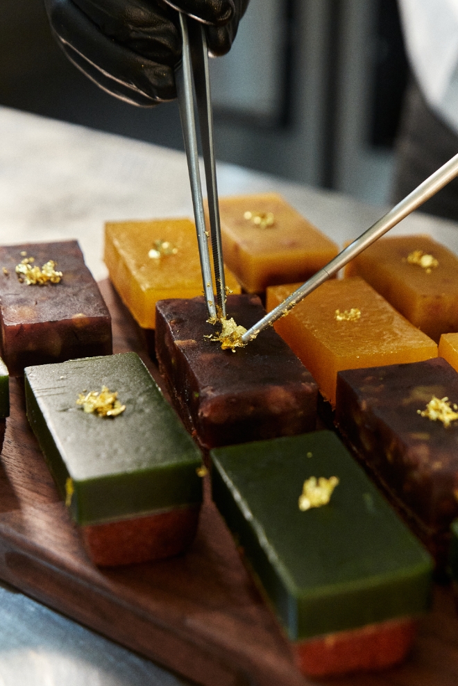 모던 한국형 카페 헤리터 런칭