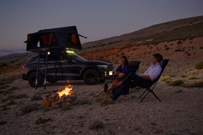 제네시스 브랜드(이하 제네시스)가 캠핑을 즐기는 고객의 라이프스타일을 반영한 ‘캠핑 기어 블랙 에디션’을 출시했다. / 사진=제네시스 제공