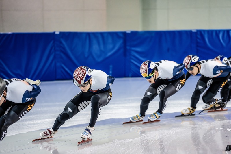 다이나핏, 대한빙상경기연맹과 빙상 국가대표 선수단 공식 후원 협약 체결