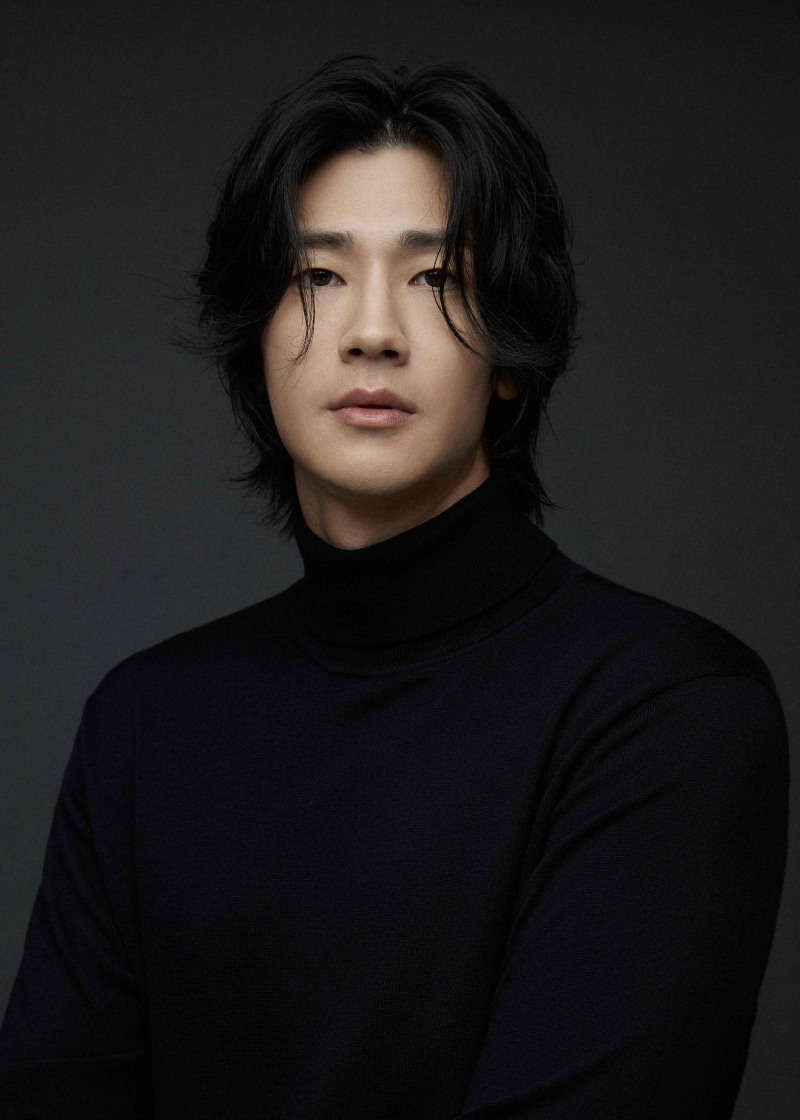 구자성, HB엔터테인먼트와 전속계약 체결…다양한 활동 예고