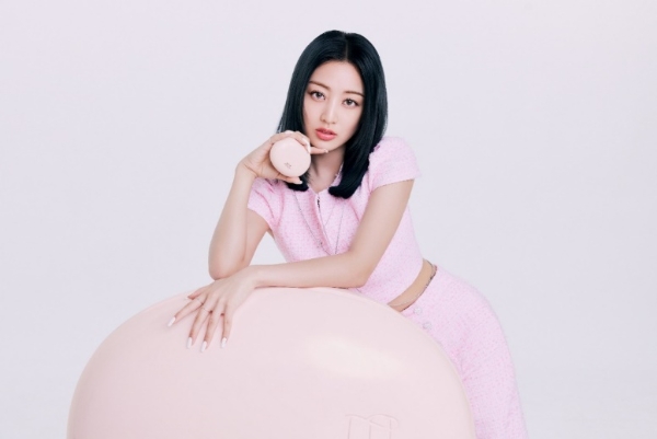 밀크터치 ‘올데이 스킨핏 밀키 글로우 쿠션’(사진제공=올리브인터내셔널)