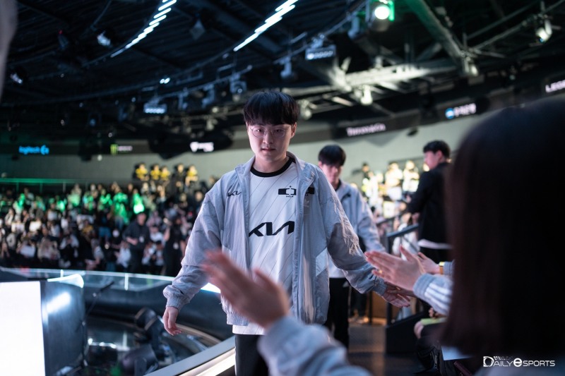 디플러스 기아, '서구권의 희망'을 꺾어라