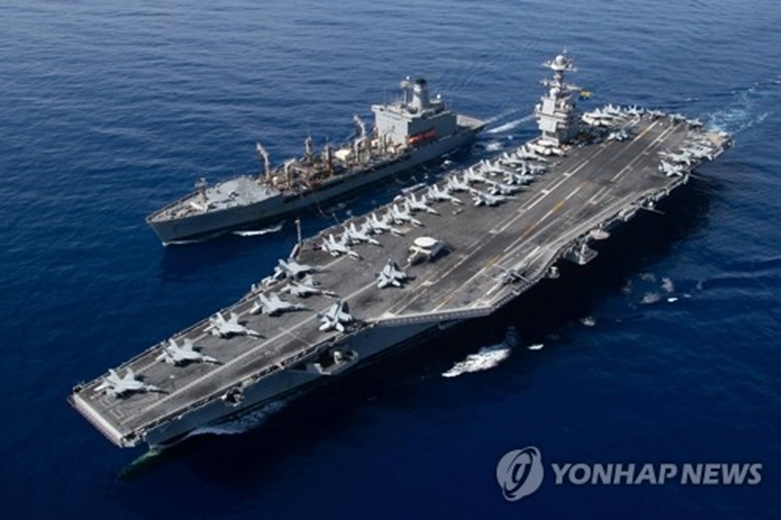 해상급유 중인 미 항공모함 제너럴 포드호(사진=연합)