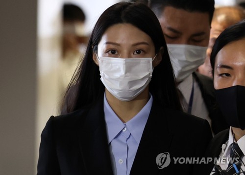 조국 전 법무부 장관 딸 조민(사진=연합)