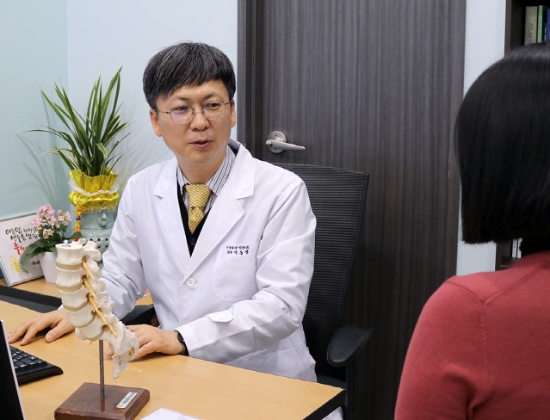 잠실 선수촌병원 신경외과 이동엽 원장