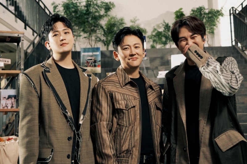 V.O.S, 7일 신곡 ‘너라는 꽃이 피어나’ 발매…황홀한 하모니로 전하는 세레나데
