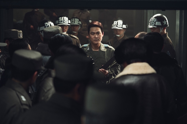 ‘서울의 봄’ 김성균, 헌병감 김준엽 완벽 소화…굽히지 않는 신념으로 반란군에 끝까지 항전