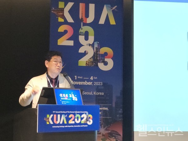 김태효노인배뇨특별위원회장(동아대의대교수)