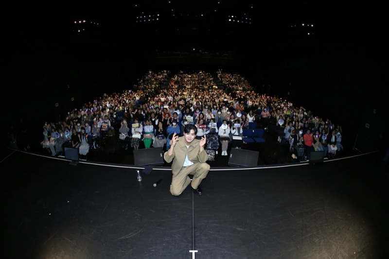 “일본 홀렸다” 려운, 첫 단독 팬미팅 성료…"굉장히 값진 기억⋯지금이 가장 반짝이는 순간"