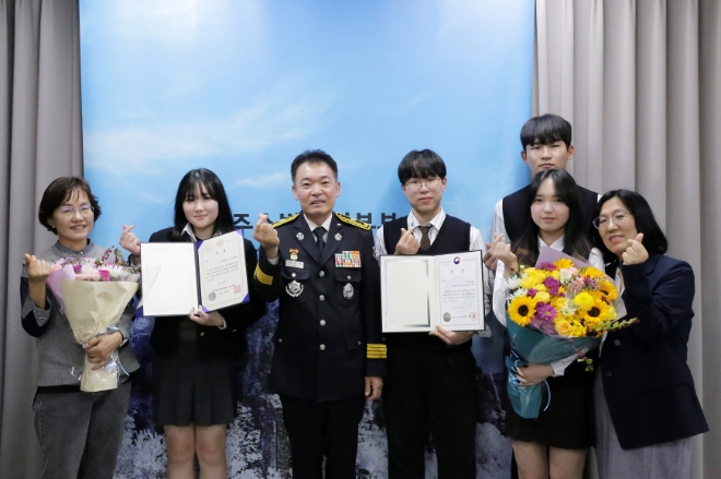 경연대회 입상팀 단체 기념사진 / 사진=광주시 제공