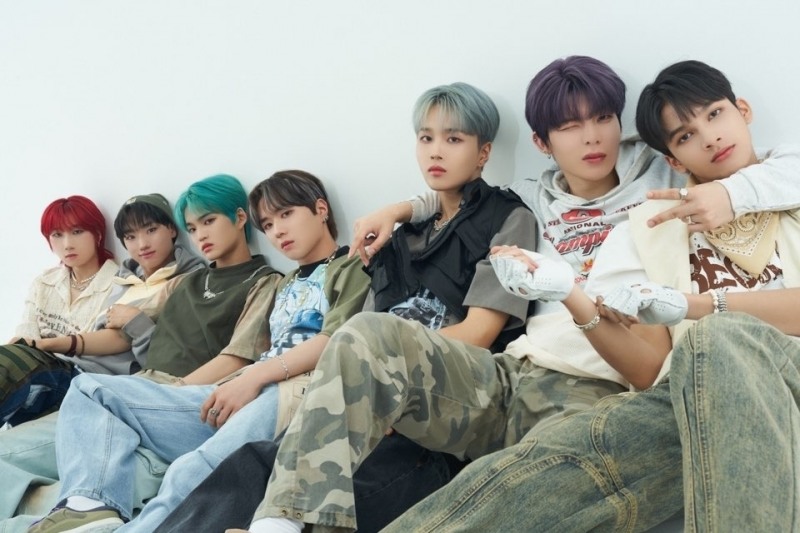 이스트샤인, 미니앨범 명은 '엠버스'…타이틀 '더블 다운' 포함 수록곡 5개